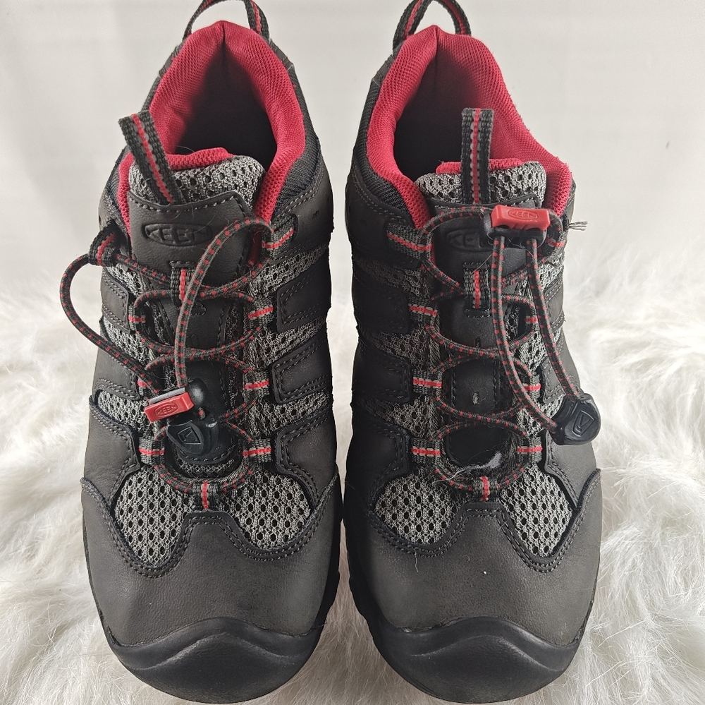 KEEN Black Red Gray Waterproof Hiking Shoes Women's Size 5 Trail Outdoor Lace Up